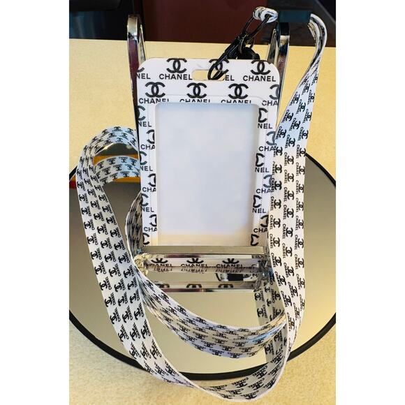 BADGE HOLDER & NECKLACE: White & Black, NWOT - Picture 1 of 12